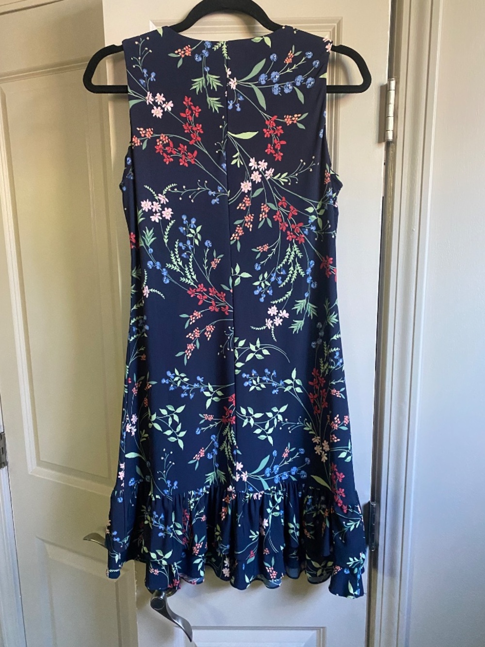 Dress - Picture 2 of 5
